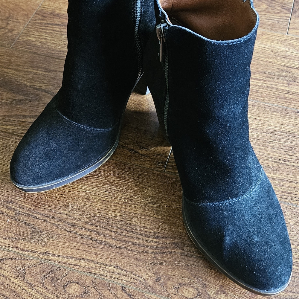 Lucky Brand Black Ankle Booties with Suede Finish